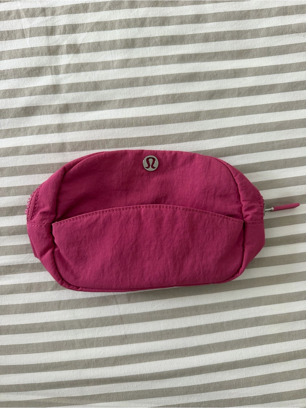 lululemon athletica Magenta Zip Cosmetic Pouch